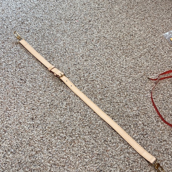 Authentic Louis Vuitton adjustable strap - Picture 6 of 9